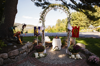 Illustration for article titled World of Warcraft-Themed Weddings Sure Look Fun